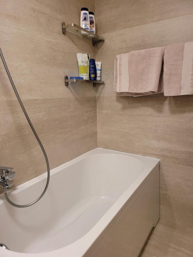 Family Friendly With Kids Room, Quiet And Peaceful Bucureşti Exterior foto